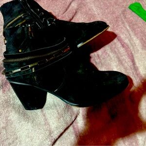 Women's size 6 heels